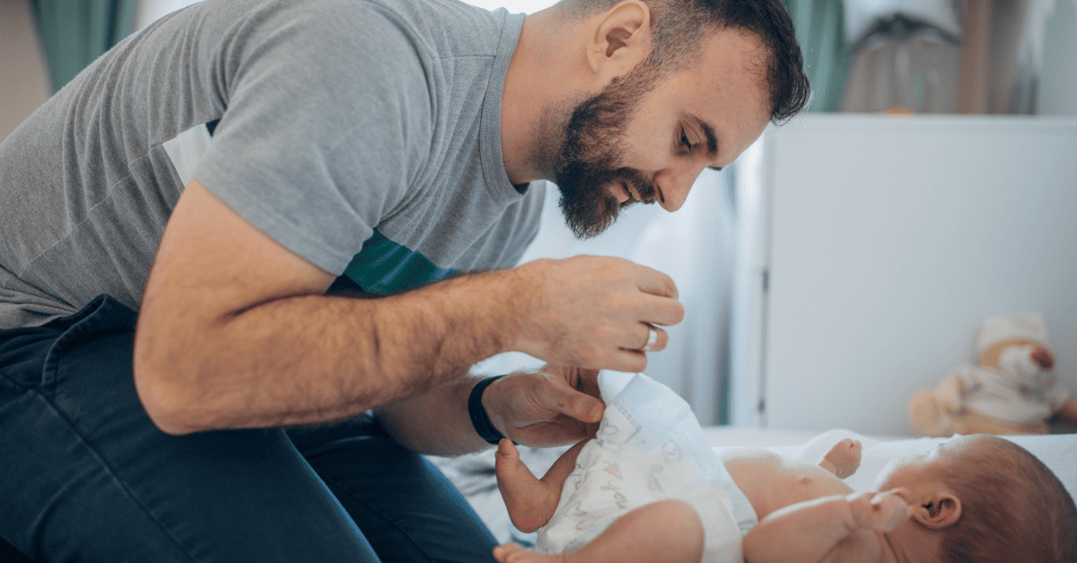 Newborn Diapers: A Complete Buying Guide for Parents