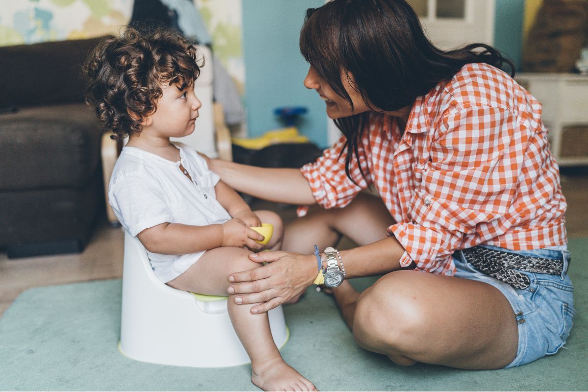 When to Start Potty Training: 10 Signs Your Child Is Ready